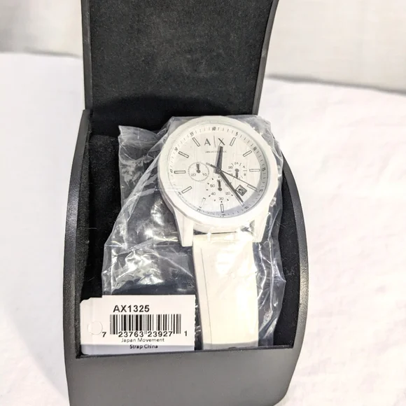 Armani Exchange AX1325 White Rubber Wrist Watch